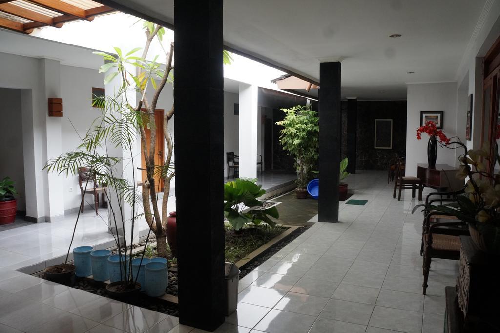 Hotel Kirana يوغياكارتا المظهر الخارجي الصورة