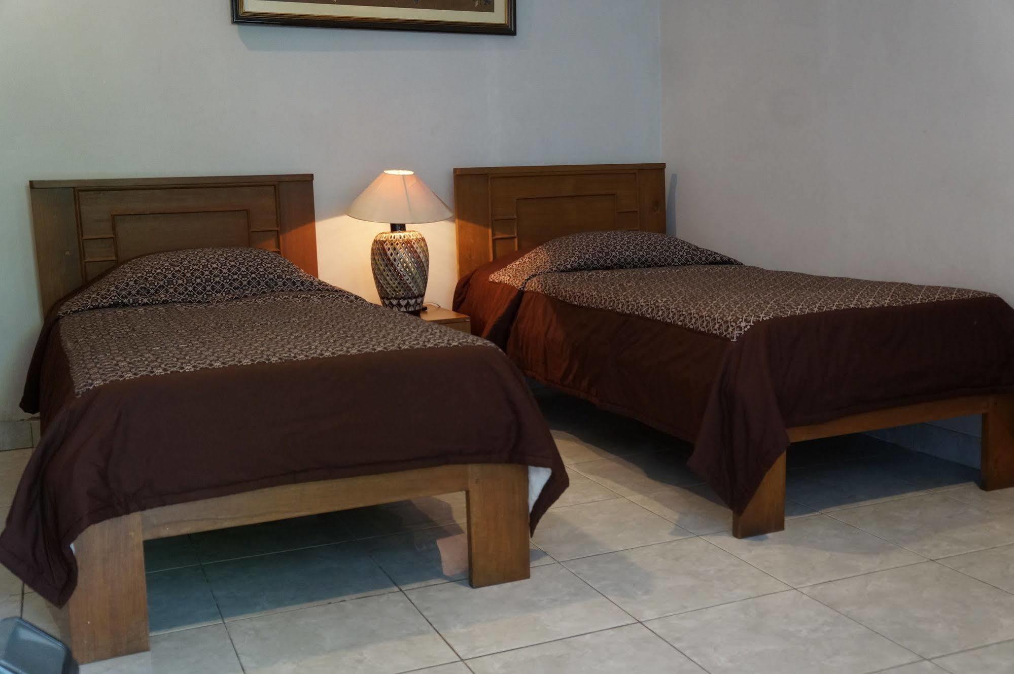 Hotel Kirana يوغياكارتا المظهر الخارجي الصورة